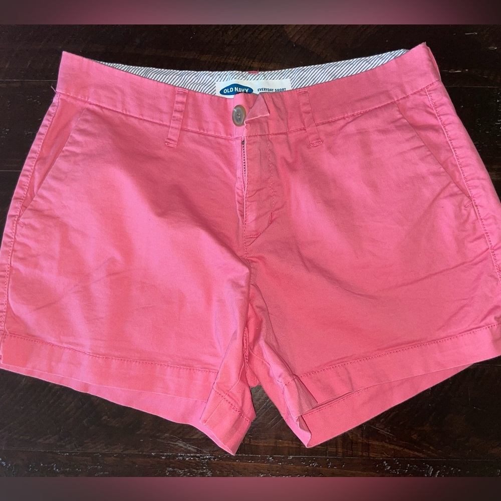 Old Navy Everyday Short